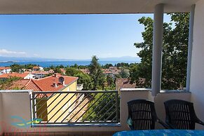 Apartment With Terrace, Sea View, Pool & Outdoor Kitchen