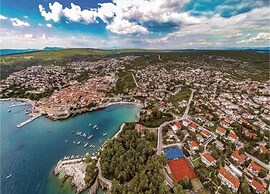 Apartment With Terrace, Sea View, Pool & Outdoor Kitchen