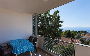 Apartment With Terrace, Sea View, Pool & Outdoor Kitchen
