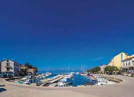 Apartment With Terrace, Sea View, Pool & Outdoor Kitchen