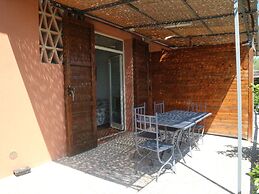 Snug Holiday Home in Castagneto Carducci near Thermal Bath