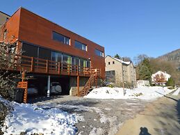 Lovely Modern Cottage With Sauna, Bubble Baths and Even a Beach on the