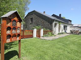 Cushy Holiday Home With Fenced Garden