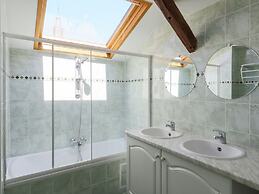 Cushy Holiday Home With Fenced Garden