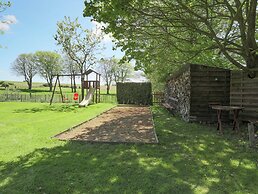 Cushy Holiday Home With Fenced Garden