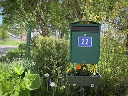 Cushy Holiday Home With Fenced Garden