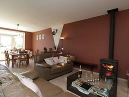 Cushy Holiday Home With Fenced Garden