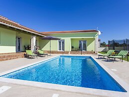 Brand new Villa Near Svetvincenat
