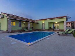 Brand new Villa Near Svetvincenat