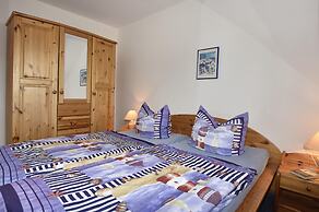 Cozy Apartment in Zingst Germany near Beach
