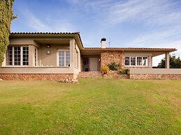 Deluxe Villa in Urbanització Bon Relax near Beach