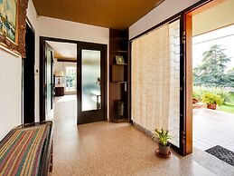 Deluxe Villa in Urbanització Bon Relax near Beach