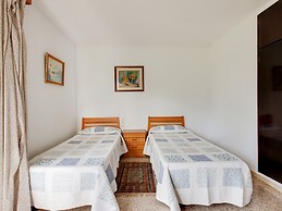 Deluxe Villa in Urbanització Bon Relax near Beach