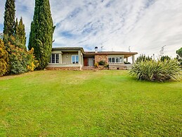 Deluxe Villa in Urbanització Bon Relax near Beach