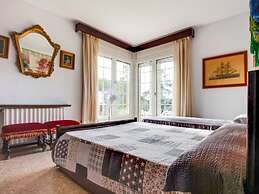 Deluxe Villa in Urbanització Bon Relax near Beach