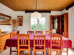 Deluxe Villa in Urbanització Bon Relax near Beach