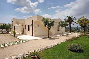 Villa in Campanella With Private Pool