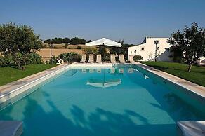 Villa in Campanella With Private Pool