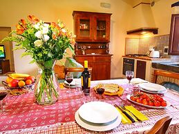 Lovely Agritourismo near Cortona