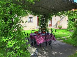 Lovely Agritourismo near Cortona