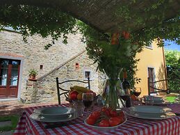 Lovely Agritourismo near Cortona