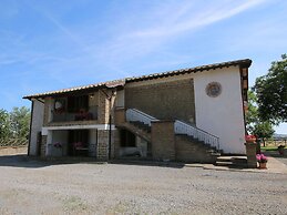 Belvilla by OYO Farmhouse in Bagnoregio With Pool