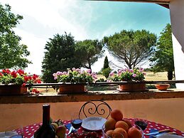 Belvilla by OYO Farmhouse in Bagnoregio With Pool