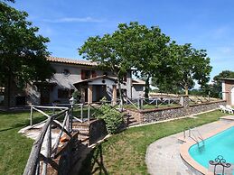 Belvilla by OYO Farmhouse in Bagnoregio With Pool