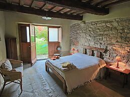 Holiday Home With Swimming Pool in Apecchio