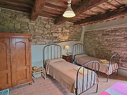 Holiday Home With Swimming Pool in Apecchio