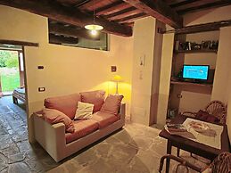 Holiday Home With Swimming Pool in Apecchio
