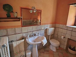 Holiday Home With Swimming Pool in Apecchio