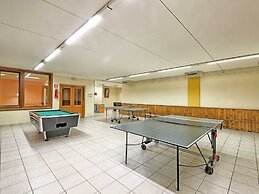 Lake Garda, Beautiful Residence Features Many Facilities