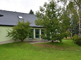 Holiday Home With Lawn in Reinhardtsdorf-schona