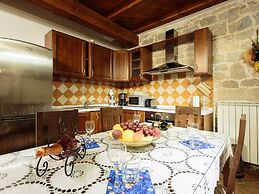 Cozy Holiday Home With Heated Pool, Near Lim Bay and the Beach