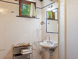 Belvilla by OYO A Recently Renovated Countryhouse