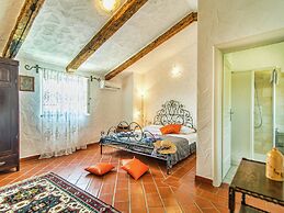 Holiday Home with Swimming Pool near Lim Bay & Beach