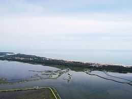 Spacious Apartment in Rosolina Mare near Sea