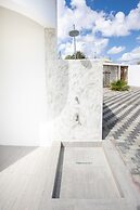 Genesis Luxury Apartments