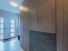 Comfortable Villa in Pula With Private Swimming Pool, Near the Beach