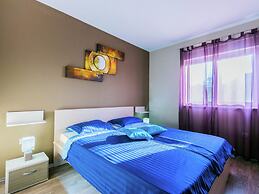 Comfortable Villa in Pula With Private Swimming Pool, Near the Beach