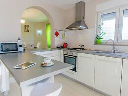 Comfortable Villa in Pula With Private Swimming Pool, Near the Beach