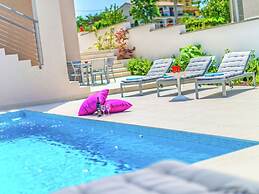 Modern Villa in Salakovci With Private Pool