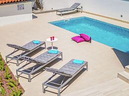 Modern Villa in Salakovci With Private Pool