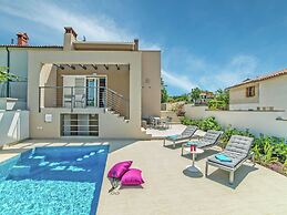 Modern Villa in Salakovci With Private Pool