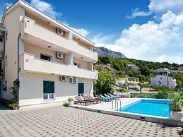 Apartment in Celina With Swimming Pool