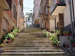 Splendid Holiday Home in Castellammare del Golfo near Beach