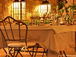 Belvilla by OYO Colombaia