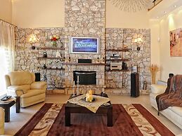 Aesthetic Villa in Paleokastrites With Garden