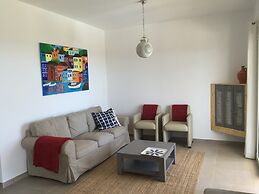 Stunning Sea-view Villa With Pool in Kamaria